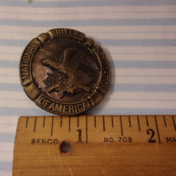 Bronze NRA Pin National Rifle Association - Picture 5 of 5